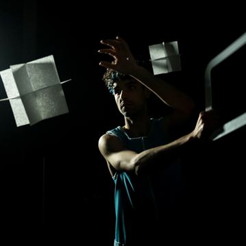 llabyellov - Just another colorful juggling show